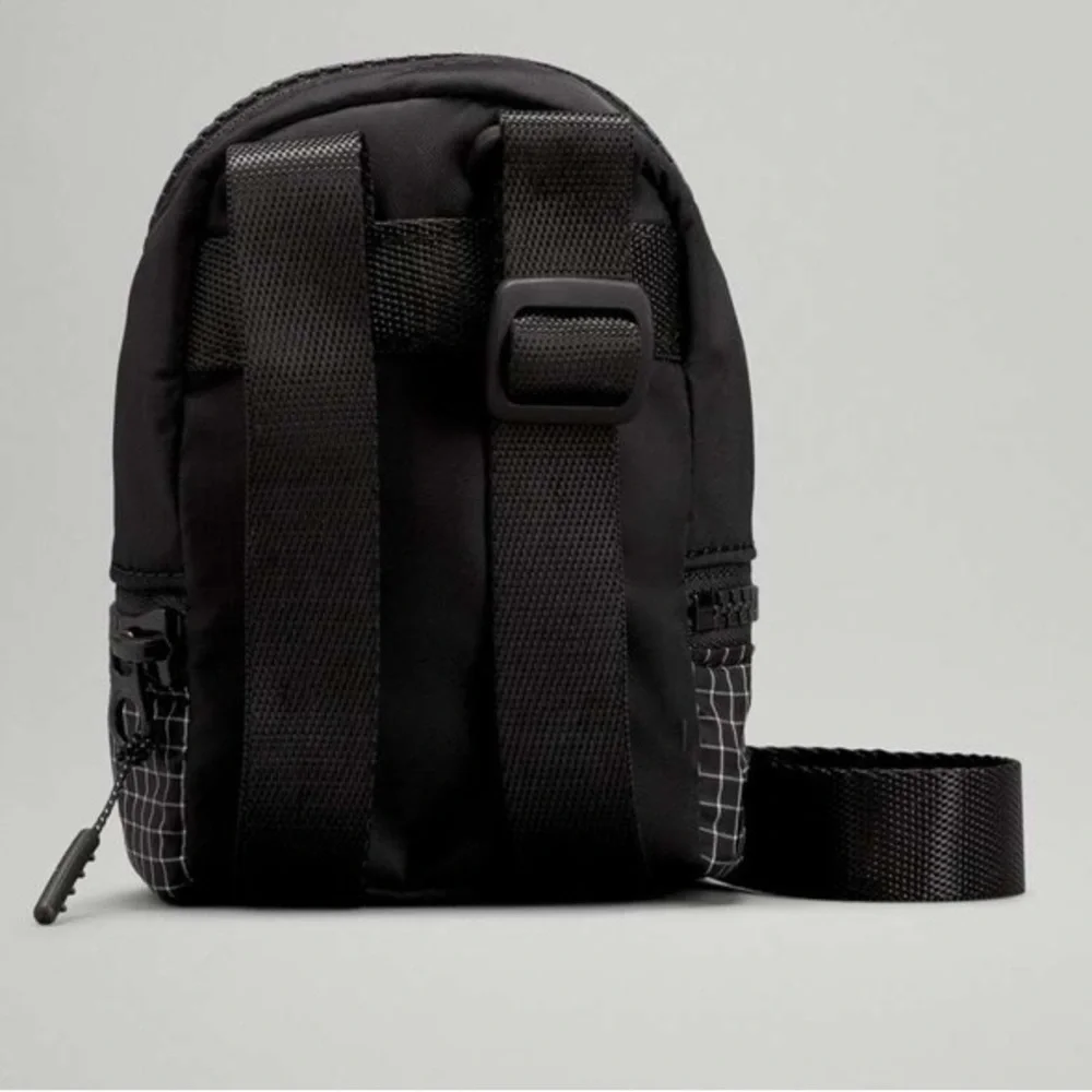 lululemon athletica Mini Crossbody Bag in Black with White Grid - Picture 3 of 6